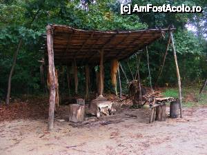 [P05] Jamestown - loc pentru prelucrarea pieilor, în satul indian » foto by makuy*
 - 
<span class="allrVoted glyphicon glyphicon-heart hidden" id="av429183"></span>
<a class="m-l-10 hidden" id="sv429183" onclick="voting_Foto_DelVot(,429183,14285)" role="button">șterge vot <span class="glyphicon glyphicon-remove"></span></a>
<a id="v9429183" class=" c-red"  onclick="voting_Foto_SetVot(429183)" role="button"><span class="glyphicon glyphicon-heart-empty"></span> <b>LIKE</b> = Votează poza</a> <img class="hidden"  id="f429183W9" src="/imagini/loader.gif" border="0" /><span class="AjErrMes hidden" id="e429183ErM"></span>