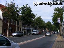 [P03] Calais - spre centru » foto by makuy*
 - 
<span class="allrVoted glyphicon glyphicon-heart hidden" id="av428659"></span>
<a class="m-l-10 hidden" id="sv428659" onclick="voting_Foto_DelVot(,428659,14314)" role="button">șterge vot <span class="glyphicon glyphicon-remove"></span></a>
<a id="v9428659" class=" c-red"  onclick="voting_Foto_SetVot(428659)" role="button"><span class="glyphicon glyphicon-heart-empty"></span> <b>LIKE</b> = Votează poza</a> <img class="hidden"  id="f428659W9" src="/imagini/loader.gif" border="0" /><span class="AjErrMes hidden" id="e428659ErM"></span>