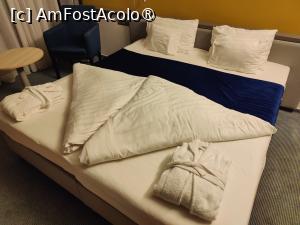 [P23] Yacht Hotel; camera » foto by crismis
 - 
<span class="allrVoted glyphicon glyphicon-heart hidden" id="av1529749"></span>
<a class="m-l-10 hidden" id="sv1529749" onclick="voting_Foto_DelVot(,1529749,14324)" role="button">șterge vot <span class="glyphicon glyphicon-remove"></span></a>
<a id="v91529749" class=" c-red"  onclick="voting_Foto_SetVot(1529749)" role="button"><span class="glyphicon glyphicon-heart-empty"></span> <b>LIKE</b> = Votează poza</a> <img class="hidden"  id="f1529749W9" src="/imagini/loader.gif" border="0" /><span class="AjErrMes hidden" id="e1529749ErM"></span>