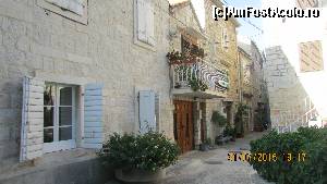 [P43] Trogir, case şi flori » foto by crismis
 - 
<span class="allrVoted glyphicon glyphicon-heart hidden" id="av675313"></span>
<a class="m-l-10 hidden" id="sv675313" onclick="voting_Foto_DelVot(,675313,14336)" role="button">șterge vot <span class="glyphicon glyphicon-remove"></span></a>
<a id="v9675313" class=" c-red"  onclick="voting_Foto_SetVot(675313)" role="button"><span class="glyphicon glyphicon-heart-empty"></span> <b>LIKE</b> = Votează poza</a> <img class="hidden"  id="f675313W9" src="/imagini/loader.gif" border="0" /><span class="AjErrMes hidden" id="e675313ErM"></span>