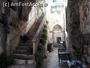 [P19] Prin Palatul lui Dioclețian.  » foto by Aurici
 - 
<span class="allrVoted glyphicon glyphicon-heart hidden" id="av1025218"></span>
<a class="m-l-10 hidden" id="sv1025218" onclick="voting_Foto_DelVot(,1025218,14336)" role="button">șterge vot <span class="glyphicon glyphicon-remove"></span></a>
<a id="v91025218" class=" c-red"  onclick="voting_Foto_SetVot(1025218)" role="button"><span class="glyphicon glyphicon-heart-empty"></span> <b>LIKE</b> = Votează poza</a> <img class="hidden"  id="f1025218W9" src="/imagini/loader.gif" border="0" /><span class="AjErrMes hidden" id="e1025218ErM"></span>