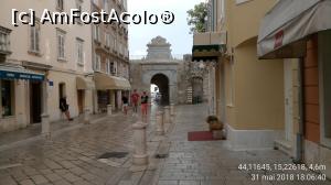 [P26] Zadar - o altă poartă de acces.  » foto by Aurici
 - 
<span class="allrVoted glyphicon glyphicon-heart hidden" id="av1025225"></span>
<a class="m-l-10 hidden" id="sv1025225" onclick="voting_Foto_DelVot(,1025225,14336)" role="button">șterge vot <span class="glyphicon glyphicon-remove"></span></a>
<a id="v91025225" class=" c-red"  onclick="voting_Foto_SetVot(1025225)" role="button"><span class="glyphicon glyphicon-heart-empty"></span> <b>LIKE</b> = Votează poza</a> <img class="hidden"  id="f1025225W9" src="/imagini/loader.gif" border="0" /><span class="AjErrMes hidden" id="e1025225ErM"></span>