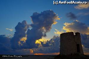 P24 [JUN-2014] O moara de vant abandonata undeva prin Lefkada. 