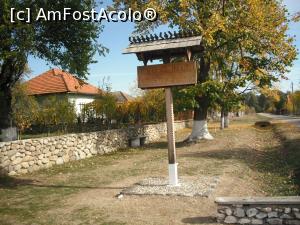 [P04] Plăcuța din lemn ne spune c-am ajuns.  » foto by Zoazore
 - 
<span class="allrVoted glyphicon glyphicon-heart hidden" id="av912624"></span>
<a class="m-l-10 hidden" id="sv912624" onclick="voting_Foto_DelVot(,912624,14443)" role="button">șterge vot <span class="glyphicon glyphicon-remove"></span></a>
<a id="v9912624" class=" c-red"  onclick="voting_Foto_SetVot(912624)" role="button"><span class="glyphicon glyphicon-heart-empty"></span> <b>LIKE</b> = Votează poza</a> <img class="hidden"  id="f912624W9" src="/imagini/loader.gif" border="0" /><span class="AjErrMes hidden" id="e912624ErM"></span>