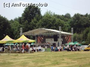 [P24] Hobiţa - Festivalul RomânIA Autentică.  » foto by Carmen Ion
 - 
<span class="allrVoted glyphicon glyphicon-heart hidden" id="av774351"></span>
<a class="m-l-10 hidden" id="sv774351" onclick="voting_Foto_DelVot(,774351,14443)" role="button">șterge vot <span class="glyphicon glyphicon-remove"></span></a>
<a id="v9774351" class=" c-red"  onclick="voting_Foto_SetVot(774351)" role="button"><span class="glyphicon glyphicon-heart-empty"></span> <b>LIKE</b> = Votează poza</a> <img class="hidden"  id="f774351W9" src="/imagini/loader.gif" border="0" /><span class="AjErrMes hidden" id="e774351ErM"></span>