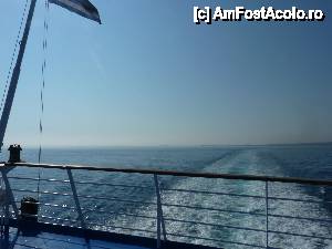 [P01] Pe ferryboat in drum spre Poros » foto by aleks_ro
 - 
<span class="allrVoted glyphicon glyphicon-heart hidden" id="av438528"></span>
<a class="m-l-10 hidden" id="sv438528" onclick="voting_Foto_DelVot(,438528,14574)" role="button">șterge vot <span class="glyphicon glyphicon-remove"></span></a>
<a id="v9438528" class=" c-red"  onclick="voting_Foto_SetVot(438528)" role="button"><span class="glyphicon glyphicon-heart-empty"></span> <b>LIKE</b> = Votează poza</a> <img class="hidden"  id="f438528W9" src="/imagini/loader.gif" border="0" /><span class="AjErrMes hidden" id="e438528ErM"></span>