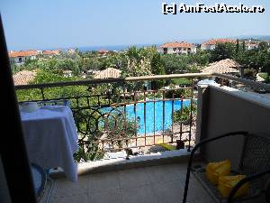 [P26] pregatirea ptr plaja de dupa-amiaza. prosoapele la uscat pe balcon si imaginea piscinei... care asteapta musafiri!  » foto by mihaiela
 - 
<span class="allrVoted glyphicon glyphicon-heart hidden" id="av542101"></span>
<a class="m-l-10 hidden" id="sv542101" onclick="voting_Foto_DelVot(,542101,14635)" role="button">șterge vot <span class="glyphicon glyphicon-remove"></span></a>
<a id="v9542101" class=" c-red"  onclick="voting_Foto_SetVot(542101)" role="button"><span class="glyphicon glyphicon-heart-empty"></span> <b>LIKE</b> = Votează poza</a> <img class="hidden"  id="f542101W9" src="/imagini/loader.gif" border="0" /><span class="AjErrMes hidden" id="e542101ErM"></span>