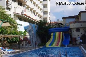 [P03] piscinele pentru copii » foto by osna
 - 
<span class="allrVoted glyphicon glyphicon-heart hidden" id="av566892"></span>
<a class="m-l-10 hidden" id="sv566892" onclick="voting_Foto_DelVot(,566892,14640)" role="button">șterge vot <span class="glyphicon glyphicon-remove"></span></a>
<a id="v9566892" class=" c-red"  onclick="voting_Foto_SetVot(566892)" role="button"><span class="glyphicon glyphicon-heart-empty"></span> <b>LIKE</b> = Votează poza</a> <img class="hidden"  id="f566892W9" src="/imagini/loader.gif" border="0" /><span class="AjErrMes hidden" id="e566892ErM"></span>