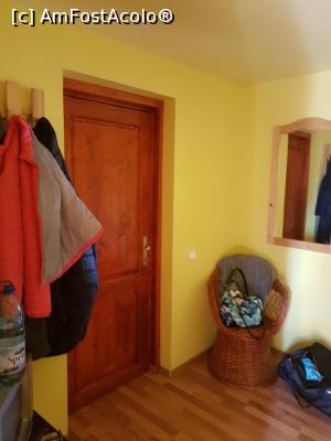 [P11] Pensiunea Nadine - apartamentul spațios, frumos, dar lipsit de curățenie, mirosul spune mai multe decât cuvintele » foto by sunflower
 - 
<span class="allrVoted glyphicon glyphicon-heart hidden" id="av1006060"></span>
<a class="m-l-10 hidden" id="sv1006060" onclick="voting_Foto_DelVot(,1006060,14641)" role="button">șterge vot <span class="glyphicon glyphicon-remove"></span></a>
<a id="v91006060" class=" c-red"  onclick="voting_Foto_SetVot(1006060)" role="button"><span class="glyphicon glyphicon-heart-empty"></span> <b>LIKE</b> = Votează poza</a> <img class="hidden"  id="f1006060W9" src="/imagini/loader.gif" border="0" /><span class="AjErrMes hidden" id="e1006060ErM"></span>