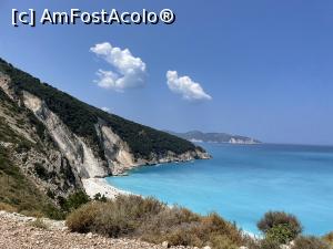 [P24] Plaja Myrtos » foto by krisstinna
 - 
<span class="allrVoted glyphicon glyphicon-heart hidden" id="av1272875"></span>
<a class="m-l-10 hidden" id="sv1272875" onclick="voting_Foto_DelVot(,1272875,14654)" role="button">șterge vot <span class="glyphicon glyphicon-remove"></span></a>
<a id="v91272875" class=" c-red"  onclick="voting_Foto_SetVot(1272875)" role="button"><span class="glyphicon glyphicon-heart-empty"></span> <b>LIKE</b> = Votează poza</a> <img class="hidden"  id="f1272875W9" src="/imagini/loader.gif" border="0" /><span class="AjErrMes hidden" id="e1272875ErM"></span>