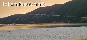 [P18] Portul Vasiliki » foto by fatdaddy
 - 
<span class="allrVoted glyphicon glyphicon-heart hidden" id="av1506720"></span>
<a class="m-l-10 hidden" id="sv1506720" onclick="voting_Foto_DelVot(,1506720,14691)" role="button">șterge vot <span class="glyphicon glyphicon-remove"></span></a>
<a id="v91506720" class=" c-red"  onclick="voting_Foto_SetVot(1506720)" role="button"><span class="glyphicon glyphicon-heart-empty"></span> <b>LIKE</b> = Votează poza</a> <img class="hidden"  id="f1506720W9" src="/imagini/loader.gif" border="0" /><span class="AjErrMes hidden" id="e1506720ErM"></span>