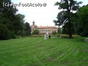 [P09] Castelul Eutin... aici Caterina cea Mare a Rusiei va veni în vizita la bunici si il va intalni p viitorul ei soț.  » foto by mireille
 - 
<span class="allrVoted glyphicon glyphicon-heart hidden" id="av849192"></span>
<a class="m-l-10 hidden" id="sv849192" onclick="voting_Foto_DelVot(,849192,14776)" role="button">șterge vot <span class="glyphicon glyphicon-remove"></span></a>
<a id="v9849192" class=" c-red"  onclick="voting_Foto_SetVot(849192)" role="button"><span class="glyphicon glyphicon-heart-empty"></span> <b>LIKE</b> = Votează poza</a> <img class="hidden"  id="f849192W9" src="/imagini/loader.gif" border="0" /><span class="AjErrMes hidden" id="e849192ErM"></span>