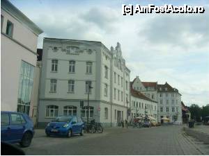 [P17] Lubeck, Germania – Cladiri albe, foarte ingrijite » foto by iccata
 - 
<span class="allrVoted glyphicon glyphicon-heart hidden" id="av445410"></span>
<a class="m-l-10 hidden" id="sv445410" onclick="voting_Foto_DelVot(,445410,14776)" role="button">șterge vot <span class="glyphicon glyphicon-remove"></span></a>
<a id="v9445410" class=" c-red"  onclick="voting_Foto_SetVot(445410)" role="button"><span class="glyphicon glyphicon-heart-empty"></span> <b>LIKE</b> = Votează poza</a> <img class="hidden"  id="f445410W9" src="/imagini/loader.gif" border="0" /><span class="AjErrMes hidden" id="e445410ErM"></span>