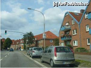 [P03] Lubeck, Germania – Clădiri din cărămidă roşie, curate şi îngrijite, cu flori la balcoane » foto by iccata
 - 
<span class="allrVoted glyphicon glyphicon-heart hidden" id="av445394"></span>
<a class="m-l-10 hidden" id="sv445394" onclick="voting_Foto_DelVot(,445394,14776)" role="button">șterge vot <span class="glyphicon glyphicon-remove"></span></a>
<a id="v9445394" class=" c-red"  onclick="voting_Foto_SetVot(445394)" role="button"><span class="glyphicon glyphicon-heart-empty"></span> <b>LIKE</b> = Votează poza</a> <img class="hidden"  id="f445394W9" src="/imagini/loader.gif" border="0" /><span class="AjErrMes hidden" id="e445394ErM"></span>