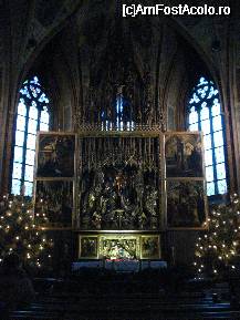 [P12] Minunatul altar din biserica din St. Wolfgang, creatia lui Michael Pacher » foto by ileanaxperta*
 - 
<span class="allrVoted glyphicon glyphicon-heart hidden" id="av45083"></span>
<a class="m-l-10 hidden" id="sv45083" onclick="voting_Foto_DelVot(,45083,14815)" role="button">șterge vot <span class="glyphicon glyphicon-remove"></span></a>
<a id="v945083" class=" c-red"  onclick="voting_Foto_SetVot(45083)" role="button"><span class="glyphicon glyphicon-heart-empty"></span> <b>LIKE</b> = Votează poza</a> <img class="hidden"  id="f45083W9" src="/imagini/loader.gif" border="0" /><span class="AjErrMes hidden" id="e45083ErM"></span>