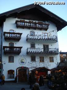 [P17] Alta pensiune ce-si asteapta cu drag turistii aici, la St. Wolfgang » foto by ileanaxperta*
 - 
<span class="allrVoted glyphicon glyphicon-heart hidden" id="av45088"></span>
<a class="m-l-10 hidden" id="sv45088" onclick="voting_Foto_DelVot(,45088,14815)" role="button">șterge vot <span class="glyphicon glyphicon-remove"></span></a>
<a id="v945088" class=" c-red"  onclick="voting_Foto_SetVot(45088)" role="button"><span class="glyphicon glyphicon-heart-empty"></span> <b>LIKE</b> = Votează poza</a> <img class="hidden"  id="f45088W9" src="/imagini/loader.gif" border="0" /><span class="AjErrMes hidden" id="e45088ErM"></span>