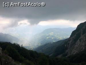 [P36] Spre V&acirc;rful Arjana cu ochii pe norii amenințători » foto by Mika
 - 
<span class="allrVoted glyphicon glyphicon-heart hidden" id="av1175288"></span>
<a class="m-l-10 hidden" id="sv1175288" onclick="voting_Foto_DelVot(,1175288,14820)" role="button">șterge vot <span class="glyphicon glyphicon-remove"></span></a>
<a id="v91175288" class=" c-red"  onclick="voting_Foto_SetVot(1175288)" role="button"><span class="glyphicon glyphicon-heart-empty"></span> <b>LIKE</b> = Votează poza</a> <img class="hidden"  id="f1175288W9" src="/imagini/loader.gif" border="0" /><span class="AjErrMes hidden" id="e1175288ErM"></span>