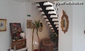 [P06] În holul recepției la pensiunea The Only One Suites din orașul Niș, Serbia.  » foto by traian.leuca †
 - 
<span class="allrVoted glyphicon glyphicon-heart hidden" id="av629094"></span>
<a class="m-l-10 hidden" id="sv629094" onclick="voting_Foto_DelVot(,629094,14889)" role="button">șterge vot <span class="glyphicon glyphicon-remove"></span></a>
<a id="v9629094" class=" c-red"  onclick="voting_Foto_SetVot(629094)" role="button"><span class="glyphicon glyphicon-heart-empty"></span> <b>LIKE</b> = Votează poza</a> <img class="hidden"  id="f629094W9" src="/imagini/loader.gif" border="0" /><span class="AjErrMes hidden" id="e629094ErM"></span>