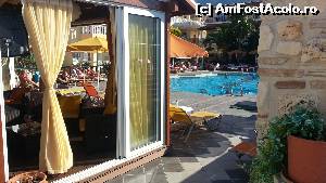 [P03] Restaurantul si piscina » foto by cristimicle
 - 
<span class="allrVoted glyphicon glyphicon-heart hidden" id="av544128"></span>
<a class="m-l-10 hidden" id="sv544128" onclick="voting_Foto_DelVot(,544128,14924)" role="button">șterge vot <span class="glyphicon glyphicon-remove"></span></a>
<a id="v9544128" class=" c-red"  onclick="voting_Foto_SetVot(544128)" role="button"><span class="glyphicon glyphicon-heart-empty"></span> <b>LIKE</b> = Votează poza</a> <img class="hidden"  id="f544128W9" src="/imagini/loader.gif" border="0" /><span class="AjErrMes hidden" id="e544128ErM"></span>
