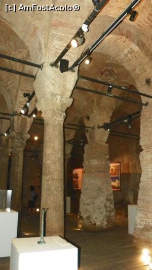 [P44] Cisterna Nakilbent » foto by ireedeejay
 - 
<span class="allrVoted glyphicon glyphicon-heart hidden" id="av1054596"></span>
<a class="m-l-10 hidden" id="sv1054596" onclick="voting_Foto_DelVot(,1054596,14995)" role="button">șterge vot <span class="glyphicon glyphicon-remove"></span></a>
<a id="v91054596" class=" c-red"  onclick="voting_Foto_SetVot(1054596)" role="button"><span class="glyphicon glyphicon-heart-empty"></span> <b>LIKE</b> = Votează poza</a> <img class="hidden"  id="f1054596W9" src="/imagini/loader.gif" border="0" /><span class="AjErrMes hidden" id="e1054596ErM"></span>