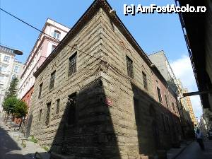 [P14] Cladiri genoveze. Galata.  » foto by TraianS
 - 
<span class="allrVoted glyphicon glyphicon-heart hidden" id="av436089"></span>
<a class="m-l-10 hidden" id="sv436089" onclick="voting_Foto_DelVot(,436089,14995)" role="button">șterge vot <span class="glyphicon glyphicon-remove"></span></a>
<a id="v9436089" class=" c-red"  onclick="voting_Foto_SetVot(436089)" role="button"><span class="glyphicon glyphicon-heart-empty"></span> <b>LIKE</b> = Votează poza</a> <img class="hidden"  id="f436089W9" src="/imagini/loader.gif" border="0" /><span class="AjErrMes hidden" id="e436089ErM"></span>