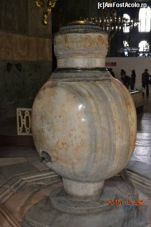 [P02] Unul din rezervoarele din marmura, pentru apa, aduse din Pergam » foto by Kyandra
 - 
<span class="allrVoted glyphicon glyphicon-heart hidden" id="av602408"></span>
<a class="m-l-10 hidden" id="sv602408" onclick="voting_Foto_DelVot(,602408,14995)" role="button">șterge vot <span class="glyphicon glyphicon-remove"></span></a>
<a id="v9602408" class=" c-red"  onclick="voting_Foto_SetVot(602408)" role="button"><span class="glyphicon glyphicon-heart-empty"></span> <b>LIKE</b> = Votează poza</a> <img class="hidden"  id="f602408W9" src="/imagini/loader.gif" border="0" /><span class="AjErrMes hidden" id="e602408ErM"></span>