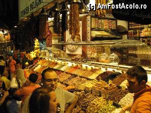 [P22] Bazarul Egiptean. După sloganul Avem de toate.  » foto by gettutza
 - 
<span class="allrVoted glyphicon glyphicon-heart hidden" id="av380526"></span>
<a class="m-l-10 hidden" id="sv380526" onclick="voting_Foto_DelVot(,380526,14995)" role="button">șterge vot <span class="glyphicon glyphicon-remove"></span></a>
<a id="v9380526" class=" c-red"  onclick="voting_Foto_SetVot(380526)" role="button"><span class="glyphicon glyphicon-heart-empty"></span> <b>LIKE</b> = Votează poza</a> <img class="hidden"  id="f380526W9" src="/imagini/loader.gif" border="0" /><span class="AjErrMes hidden" id="e380526ErM"></span>