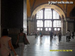 [P16] Coridor lateral de la etajul Sfintei Sofia, la fel de mare ca si cupola centrala.  » foto by calatorul
 - 
<span class="allrVoted glyphicon glyphicon-heart hidden" id="av564691"></span>
<a class="m-l-10 hidden" id="sv564691" onclick="voting_Foto_DelVot(,564691,14995)" role="button">șterge vot <span class="glyphicon glyphicon-remove"></span></a>
<a id="v9564691" class=" c-red"  onclick="voting_Foto_SetVot(564691)" role="button"><span class="glyphicon glyphicon-heart-empty"></span> <b>LIKE</b> = Votează poza</a> <img class="hidden"  id="f564691W9" src="/imagini/loader.gif" border="0" /><span class="AjErrMes hidden" id="e564691ErM"></span>