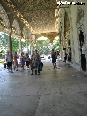 [P24] Aceeasi intrare la sala de ceremonii » foto by calatorul
 - 
<span class="allrVoted glyphicon glyphicon-heart hidden" id="av564706"></span>
<a class="m-l-10 hidden" id="sv564706" onclick="voting_Foto_DelVot(,564706,14995)" role="button">șterge vot <span class="glyphicon glyphicon-remove"></span></a>
<a id="v9564706" class=" c-red"  onclick="voting_Foto_SetVot(564706)" role="button"><span class="glyphicon glyphicon-heart-empty"></span> <b>LIKE</b> = Votează poza</a> <img class="hidden"  id="f564706W9" src="/imagini/loader.gif" border="0" /><span class="AjErrMes hidden" id="e564706ErM"></span>