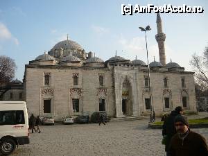 [P19] 'Piata Beyazit' / Moscheea Beyazit-Portal » foto by ile57b
 - 
<span class="allrVoted glyphicon glyphicon-heart hidden" id="av449588"></span>
<a class="m-l-10 hidden" id="sv449588" onclick="voting_Foto_DelVot(,449588,14995)" role="button">șterge vot <span class="glyphicon glyphicon-remove"></span></a>
<a id="v9449588" class=" c-red"  onclick="voting_Foto_SetVot(449588)" role="button"><span class="glyphicon glyphicon-heart-empty"></span> <b>LIKE</b> = Votează poza</a> <img class="hidden"  id="f449588W9" src="/imagini/loader.gif" border="0" /><span class="AjErrMes hidden" id="e449588ErM"></span>