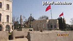 [P07] 'Piata Beyazit' / universitatea din Istanbul (fostul palat imperial) si turnul lui Beyazit » foto by ile57b
 - 
<span class="allrVoted glyphicon glyphicon-heart hidden" id="av449576"></span>
<a class="m-l-10 hidden" id="sv449576" onclick="voting_Foto_DelVot(,449576,14995)" role="button">șterge vot <span class="glyphicon glyphicon-remove"></span></a>
<a id="v9449576" class=" c-red"  onclick="voting_Foto_SetVot(449576)" role="button"><span class="glyphicon glyphicon-heart-empty"></span> <b>LIKE</b> = Votează poza</a> <img class="hidden"  id="f449576W9" src="/imagini/loader.gif" border="0" /><span class="AjErrMes hidden" id="e449576ErM"></span>