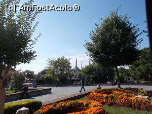 [P02] Prin Sultanahmet Meydani » foto by elviramvio
 - 
<span class="allrVoted glyphicon glyphicon-heart hidden" id="av909721"></span>
<a class="m-l-10 hidden" id="sv909721" onclick="voting_Foto_DelVot(,909721,14995)" role="button">șterge vot <span class="glyphicon glyphicon-remove"></span></a>
<a id="v9909721" class=" c-red"  onclick="voting_Foto_SetVot(909721)" role="button"><span class="glyphicon glyphicon-heart-empty"></span> <b>LIKE</b> = Votează poza</a> <img class="hidden"  id="f909721W9" src="/imagini/loader.gif" border="0" /><span class="AjErrMes hidden" id="e909721ErM"></span>