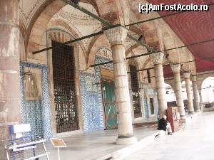 [P27] Moscheea Rustem Pasa » foto by aruapap*
 - 
<span class="allrVoted glyphicon glyphicon-heart hidden" id="av564997"></span>
<a class="m-l-10 hidden" id="sv564997" onclick="voting_Foto_DelVot(,564997,14995)" role="button">șterge vot <span class="glyphicon glyphicon-remove"></span></a>
<a id="v9564997" class=" c-red"  onclick="voting_Foto_SetVot(564997)" role="button"><span class="glyphicon glyphicon-heart-empty"></span> <b>LIKE</b> = Votează poza</a> <img class="hidden"  id="f564997W9" src="/imagini/loader.gif" border="0" /><span class="AjErrMes hidden" id="e564997ErM"></span>