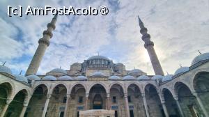 [P09] Moschea Albastră - curtea interioară » foto by pepsi70ro
 - 
<span class="allrVoted glyphicon glyphicon-heart hidden" id="av1517756"></span>
<a class="m-l-10 hidden" id="sv1517756" onclick="voting_Foto_DelVot(,1517756,14995)" role="button">șterge vot <span class="glyphicon glyphicon-remove"></span></a>
<a id="v91517756" class=" c-red"  onclick="voting_Foto_SetVot(1517756)" role="button"><span class="glyphicon glyphicon-heart-empty"></span> <b>LIKE</b> = Votează poza</a> <img class="hidden"  id="f1517756W9" src="/imagini/loader.gif" border="0" /><span class="AjErrMes hidden" id="e1517756ErM"></span>