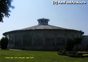 [P58] Muzeul 'Panorama 1453' care cinsteste (pentru turci) marea victorie asupra Bizantului, cucerirea Constantinopolelui » foto by Puiu2010
 - 
<span class="allrVoted glyphicon glyphicon-heart hidden" id="av676533"></span>
<a class="m-l-10 hidden" id="sv676533" onclick="voting_Foto_DelVot(,676533,14995)" role="button">șterge vot <span class="glyphicon glyphicon-remove"></span></a>
<a id="v9676533" class=" c-red"  onclick="voting_Foto_SetVot(676533)" role="button"><span class="glyphicon glyphicon-heart-empty"></span> <b>LIKE</b> = Votează poza</a> <img class="hidden"  id="f676533W9" src="/imagini/loader.gif" border="0" /><span class="AjErrMes hidden" id="e676533ErM"></span>