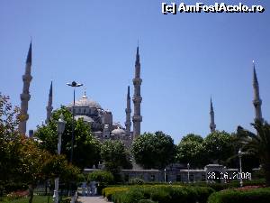[P23] Moscheea Albastră şi cele şase minarete ale sale » foto by irinad
 - 
<span class="allrVoted glyphicon glyphicon-heart hidden" id="av609273"></span>
<a class="m-l-10 hidden" id="sv609273" onclick="voting_Foto_DelVot(,609273,14995)" role="button">șterge vot <span class="glyphicon glyphicon-remove"></span></a>
<a id="v9609273" class=" c-red"  onclick="voting_Foto_SetVot(609273)" role="button"><span class="glyphicon glyphicon-heart-empty"></span> <b>LIKE</b> = Votează poza</a> <img class="hidden"  id="f609273W9" src="/imagini/loader.gif" border="0" /><span class="AjErrMes hidden" id="e609273ErM"></span>
