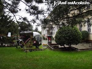 [P17] Helicopter în faţa Muzeului Militar (Askeri Müzesi)  » foto by irinad
 - 
<span class="allrVoted glyphicon glyphicon-heart hidden" id="av696240"></span>
<a class="m-l-10 hidden" id="sv696240" onclick="voting_Foto_DelVot(,696240,14995)" role="button">șterge vot <span class="glyphicon glyphicon-remove"></span></a>
<a id="v9696240" class=" c-red"  onclick="voting_Foto_SetVot(696240)" role="button"><span class="glyphicon glyphicon-heart-empty"></span> <b>LIKE</b> = Votează poza</a> <img class="hidden"  id="f696240W9" src="/imagini/loader.gif" border="0" /><span class="AjErrMes hidden" id="e696240ErM"></span>