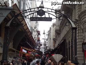 [P04] Balık Pazari plin de cumpărători » foto by irinad
 - 
<span class="allrVoted glyphicon glyphicon-heart hidden" id="av696227"></span>
<a class="m-l-10 hidden" id="sv696227" onclick="voting_Foto_DelVot(,696227,14995)" role="button">șterge vot <span class="glyphicon glyphicon-remove"></span></a>
<a id="v9696227" class=" c-red"  onclick="voting_Foto_SetVot(696227)" role="button"><span class="glyphicon glyphicon-heart-empty"></span> <b>LIKE</b> = Votează poza</a> <img class="hidden"  id="f696227W9" src="/imagini/loader.gif" border="0" /><span class="AjErrMes hidden" id="e696227ErM"></span>