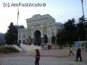 [P20] Universitatea din Istanbul şi Piaţa Beyazıt » foto by irinad
 - 
<span class="allrVoted glyphicon glyphicon-heart hidden" id="av733834"></span>
<a class="m-l-10 hidden" id="sv733834" onclick="voting_Foto_DelVot(,733834,14995)" role="button">șterge vot <span class="glyphicon glyphicon-remove"></span></a>
<a id="v9733834" class=" c-red"  onclick="voting_Foto_SetVot(733834)" role="button"><span class="glyphicon glyphicon-heart-empty"></span> <b>LIKE</b> = Votează poza</a> <img class="hidden"  id="f733834W9" src="/imagini/loader.gif" border="0" /><span class="AjErrMes hidden" id="e733834ErM"></span>