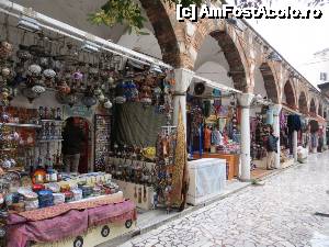 [P17] Mini bazar în curtea unei moschei.  » foto by tata123 🔱
 - 
<span class="allrVoted glyphicon glyphicon-heart hidden" id="av635793"></span>
<a class="m-l-10 hidden" id="sv635793" onclick="voting_Foto_DelVot(,635793,14995)" role="button">șterge vot <span class="glyphicon glyphicon-remove"></span></a>
<a id="v9635793" class=" c-red"  onclick="voting_Foto_SetVot(635793)" role="button"><span class="glyphicon glyphicon-heart-empty"></span> <b>LIKE</b> = Votează poza</a> <img class="hidden"  id="f635793W9" src="/imagini/loader.gif" border="0" /><span class="AjErrMes hidden" id="e635793ErM"></span>