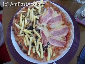 [P06] Pizza Quattro Stagioni. » foto by Safta Radu
 - 
<span class="allrVoted glyphicon glyphicon-heart hidden" id="av1233798"></span>
<a class="m-l-10 hidden" id="sv1233798" onclick="voting_Foto_DelVot(,1233798,15098)" role="button">șterge vot <span class="glyphicon glyphicon-remove"></span></a>
<a id="v91233798" class=" c-red"  onclick="voting_Foto_SetVot(1233798)" role="button"><span class="glyphicon glyphicon-heart-empty"></span> <b>LIKE</b> = Votează poza</a> <img class="hidden"  id="f1233798W9" src="/imagini/loader.gif" border="0" /><span class="AjErrMes hidden" id="e1233798ErM"></span>