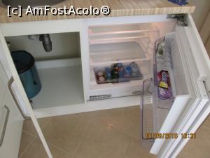[P12] minibar cu bauturi si dulciuri » foto by adri-nico
 - 
<span class="allrVoted glyphicon glyphicon-heart hidden" id="av785038"></span>
<a class="m-l-10 hidden" id="sv785038" onclick="voting_Foto_DelVot(,785038,15216)" role="button">șterge vot <span class="glyphicon glyphicon-remove"></span></a>
<a id="v9785038" class=" c-red"  onclick="voting_Foto_SetVot(785038)" role="button"><span class="glyphicon glyphicon-heart-empty"></span> <b>LIKE</b> = Votează poza</a> <img class="hidden"  id="f785038W9" src="/imagini/loader.gif" border="0" /><span class="AjErrMes hidden" id="e785038ErM"></span>