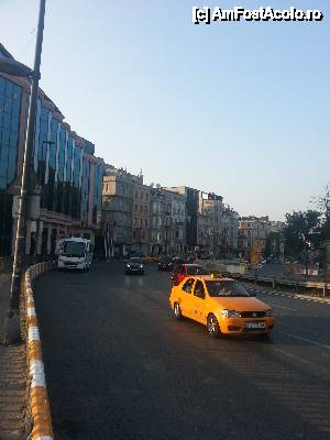 [P06] pe strada este hotelul, dupa hotelul cu geamuri termopan, un cladirile din continuare » foto by gigioc
 - 
<span class="allrVoted glyphicon glyphicon-heart hidden" id="av462192"></span>
<a class="m-l-10 hidden" id="sv462192" onclick="voting_Foto_DelVot(,462192,15267)" role="button">șterge vot <span class="glyphicon glyphicon-remove"></span></a>
<a id="v9462192" class=" c-red"  onclick="voting_Foto_SetVot(462192)" role="button"><span class="glyphicon glyphicon-heart-empty"></span> <b>LIKE</b> = Votează poza</a> <img class="hidden"  id="f462192W9" src="/imagini/loader.gif" border="0" /><span class="AjErrMes hidden" id="e462192ErM"></span>