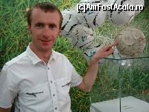 [P11] mingea de fotbal cu autograful lui Pele » foto by cristian79
 - 
<span class="allrVoted glyphicon glyphicon-heart hidden" id="av168911"></span>
<a class="m-l-10 hidden" id="sv168911" onclick="voting_Foto_DelVot(,168911,15276)" role="button">șterge vot <span class="glyphicon glyphicon-remove"></span></a>
<a id="v9168911" class=" c-red"  onclick="voting_Foto_SetVot(168911)" role="button"><span class="glyphicon glyphicon-heart-empty"></span> <b>LIKE</b> = Votează poza</a> <img class="hidden"  id="f168911W9" src="/imagini/loader.gif" border="0" /><span class="AjErrMes hidden" id="e168911ErM"></span>