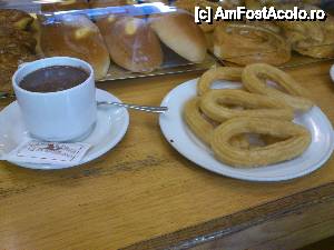 [P17] Nu iertam micul dejun tipic: gogosi cu ciocolata calda.  » foto by alinaro
 - 
<span class="allrVoted glyphicon glyphicon-heart hidden" id="av465762"></span>
<a class="m-l-10 hidden" id="sv465762" onclick="voting_Foto_DelVot(,465762,15321)" role="button">șterge vot <span class="glyphicon glyphicon-remove"></span></a>
<a id="v9465762" class=" c-red"  onclick="voting_Foto_SetVot(465762)" role="button"><span class="glyphicon glyphicon-heart-empty"></span> <b>LIKE</b> = Votează poza</a> <img class="hidden"  id="f465762W9" src="/imagini/loader.gif" border="0" /><span class="AjErrMes hidden" id="e465762ErM"></span>