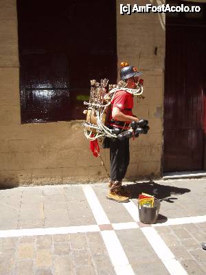 [P29] Erau si spectacole de strada...  » foto by alinaro
 - 
<span class="allrVoted glyphicon glyphicon-heart hidden" id="av465787"></span>
<a class="m-l-10 hidden" id="sv465787" onclick="voting_Foto_DelVot(,465787,15321)" role="button">șterge vot <span class="glyphicon glyphicon-remove"></span></a>
<a id="v9465787" class=" c-red"  onclick="voting_Foto_SetVot(465787)" role="button"><span class="glyphicon glyphicon-heart-empty"></span> <b>LIKE</b> = Votează poza</a> <img class="hidden"  id="f465787W9" src="/imagini/loader.gif" border="0" /><span class="AjErrMes hidden" id="e465787ErM"></span>