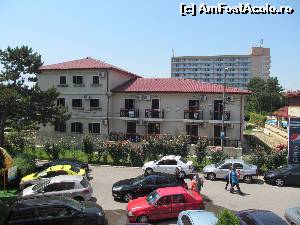 [P18] Vedere de la balconul camerei 225 spre Pensiunea Roxana şi Hotelul Traian.  » foto by Neptunus
 - 
<span class="allrVoted glyphicon glyphicon-heart hidden" id="av541111"></span>
<a class="m-l-10 hidden" id="sv541111" onclick="voting_Foto_DelVot(,541111,15344)" role="button">șterge vot <span class="glyphicon glyphicon-remove"></span></a>
<a id="v9541111" class=" c-red"  onclick="voting_Foto_SetVot(541111)" role="button"><span class="glyphicon glyphicon-heart-empty"></span> <b>LIKE</b> = Votează poza</a> <img class="hidden"  id="f541111W9" src="/imagini/loader.gif" border="0" /><span class="AjErrMes hidden" id="e541111ErM"></span>