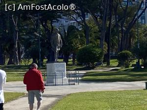 [P34] Estoril, statuia lui Fausto Cardoso de Figueiredo » foto by nicole33
 - 
<span class="allrVoted glyphicon glyphicon-heart hidden" id="av1502922"></span>
<a class="m-l-10 hidden" id="sv1502922" onclick="voting_Foto_DelVot(,1502922,15361)" role="button">șterge vot <span class="glyphicon glyphicon-remove"></span></a>
<a id="v91502922" class=" c-red"  onclick="voting_Foto_SetVot(1502922)" role="button"><span class="glyphicon glyphicon-heart-empty"></span> <b>LIKE</b> = Votează poza</a> <img class="hidden"  id="f1502922W9" src="/imagini/loader.gif" border="0" /><span class="AjErrMes hidden" id="e1502922ErM"></span>