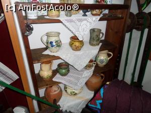[P04] Exponate în micul muzeu.  » foto by Safta Radu
 - 
<span class="allrVoted glyphicon glyphicon-heart hidden" id="av995627"></span>
<a class="m-l-10 hidden" id="sv995627" onclick="voting_Foto_DelVot(,995627,15371)" role="button">șterge vot <span class="glyphicon glyphicon-remove"></span></a>
<a id="v9995627" class=" c-red"  onclick="voting_Foto_SetVot(995627)" role="button"><span class="glyphicon glyphicon-heart-empty"></span> <b>LIKE</b> = Votează poza</a> <img class="hidden"  id="f995627W9" src="/imagini/loader.gif" border="0" /><span class="AjErrMes hidden" id="e995627ErM"></span>