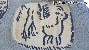 [P02] Pictograma-capra stilizata, o planta si semnul neclar » foto by sed
 - 
<span class="allrVoted glyphicon glyphicon-heart hidden" id="av677629"></span>
<a class="m-l-10 hidden" id="sv677629" onclick="voting_Foto_DelVot(,677629,15371)" role="button">șterge vot <span class="glyphicon glyphicon-remove"></span></a>
<a id="v9677629" class=" c-red"  onclick="voting_Foto_SetVot(677629)" role="button"><span class="glyphicon glyphicon-heart-empty"></span> <b>LIKE</b> = Votează poza</a> <img class="hidden"  id="f677629W9" src="/imagini/loader.gif" border="0" /><span class="AjErrMes hidden" id="e677629ErM"></span>